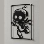 Cuadro de acero de Astro Bot colgado en pared